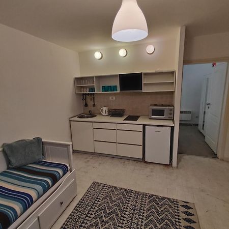 Balkan-Inn Apartments Belgrado Esterno foto